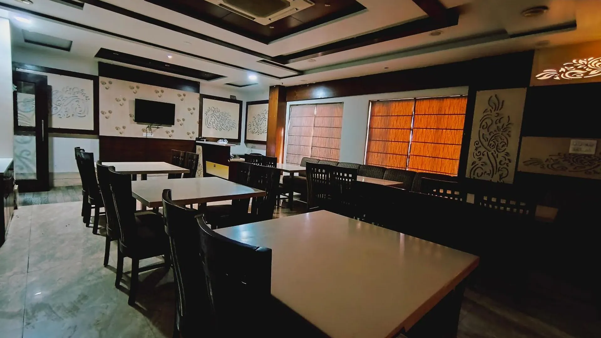 P Palace - Near Kashi Vishwanath Temple Waranasi Indie